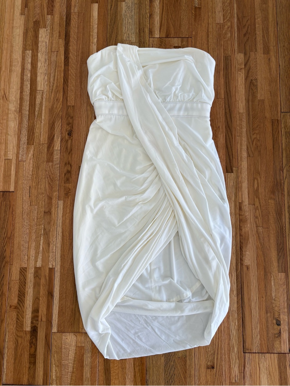 BCBG Max Azria Runway Ivory Draped Strapless Cocktail Dress Size 2